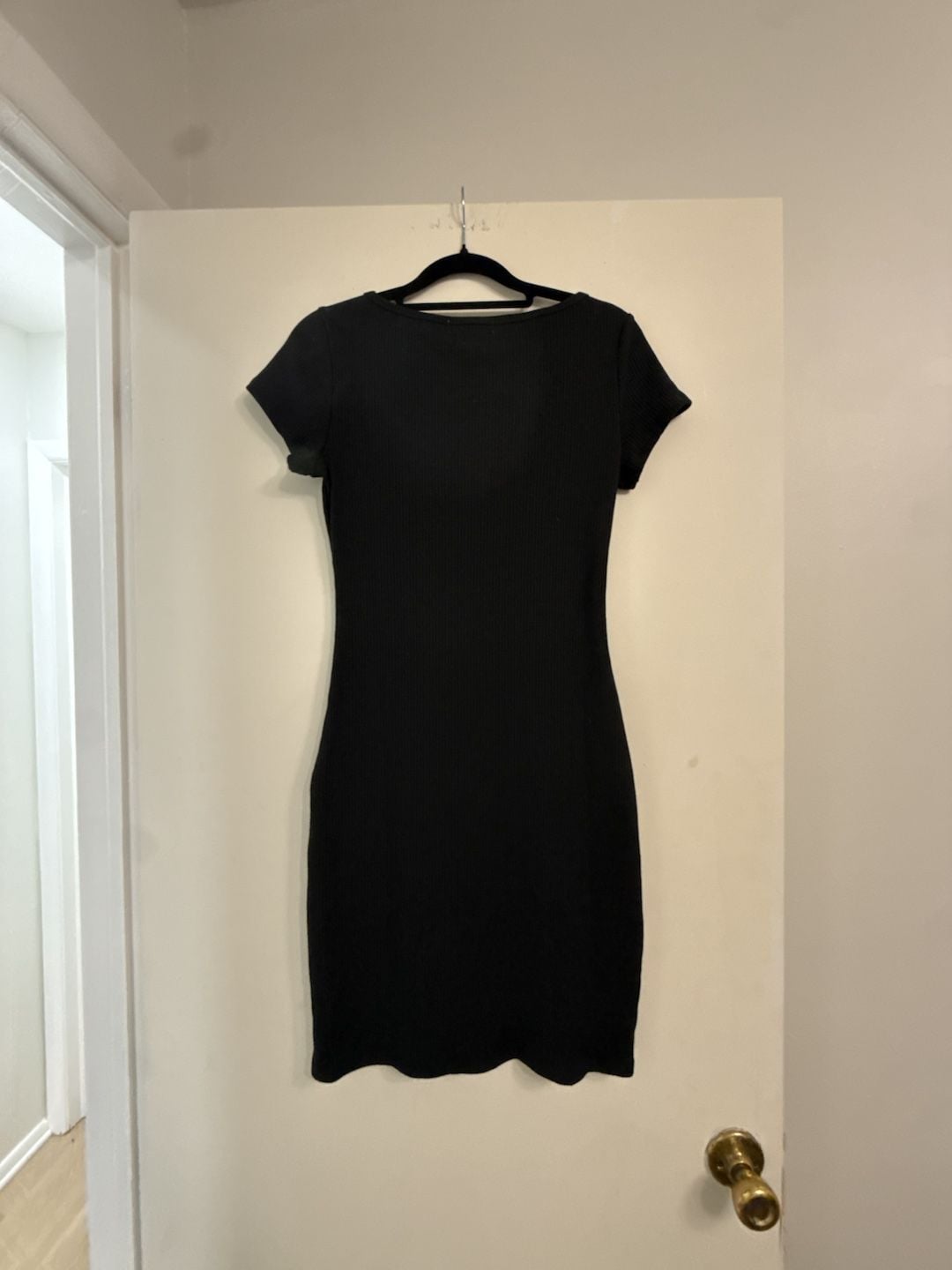 No Comment Women's Short Sleeve Ribbed Scoop Neck Bodycon Dress Side Slit Size 5