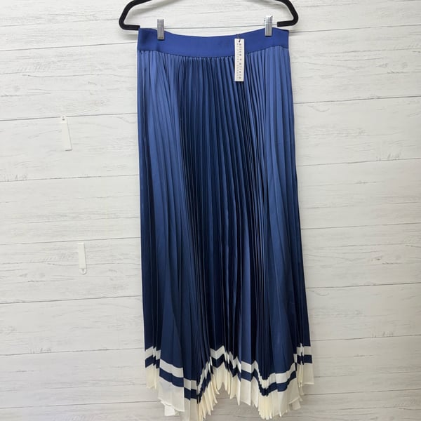 Alice + Olivia Pleated Midi Skirt - Blue and White size 14 small
Flaw