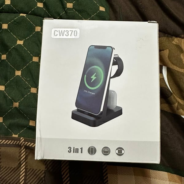 CW370 3 in 1 Wireless Charging Station Black