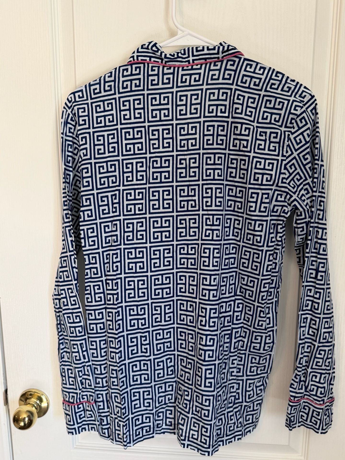 Malabar Bay Blue and White Greek Key Print Pajama Top and Bottoms Size S 6