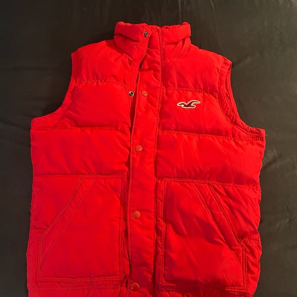 Hollister Men's Redondo Down Puffer Vest Jacket Red Size Large