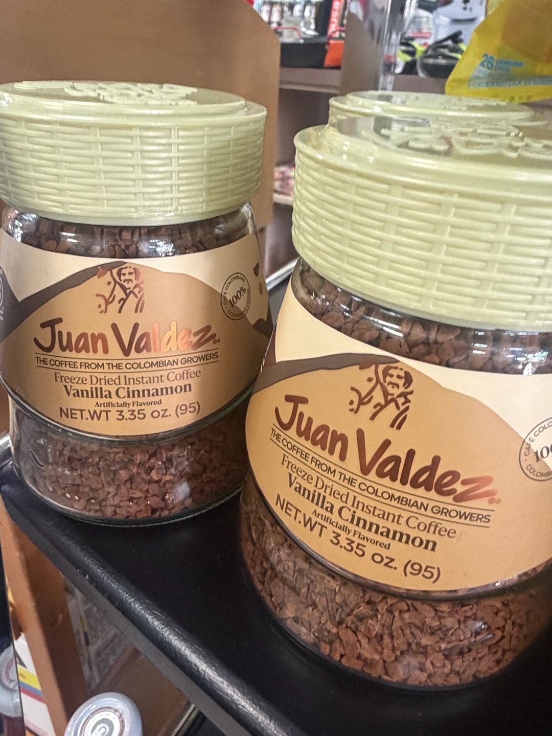Juan Valdez Freeze Dried Instant Coffee Vanilla Cinnamon Pack of 2 1