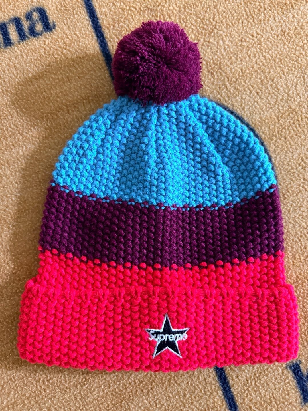 Supreme Gradient Crochet Beanie Red FW22 3