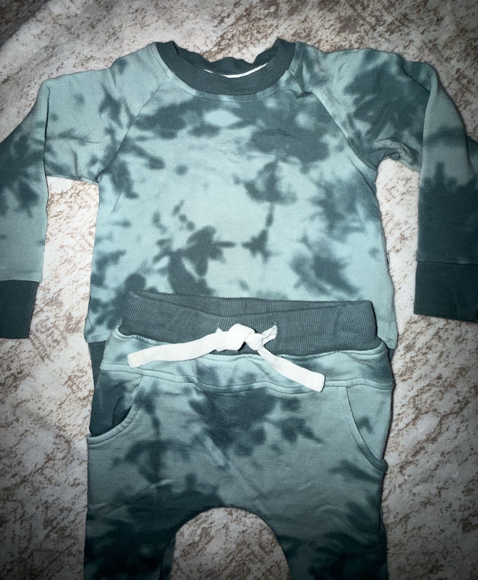 Little Bum Bums Green Tie-Dye Long Sleeve Sweatshirt and Jogger Set 2