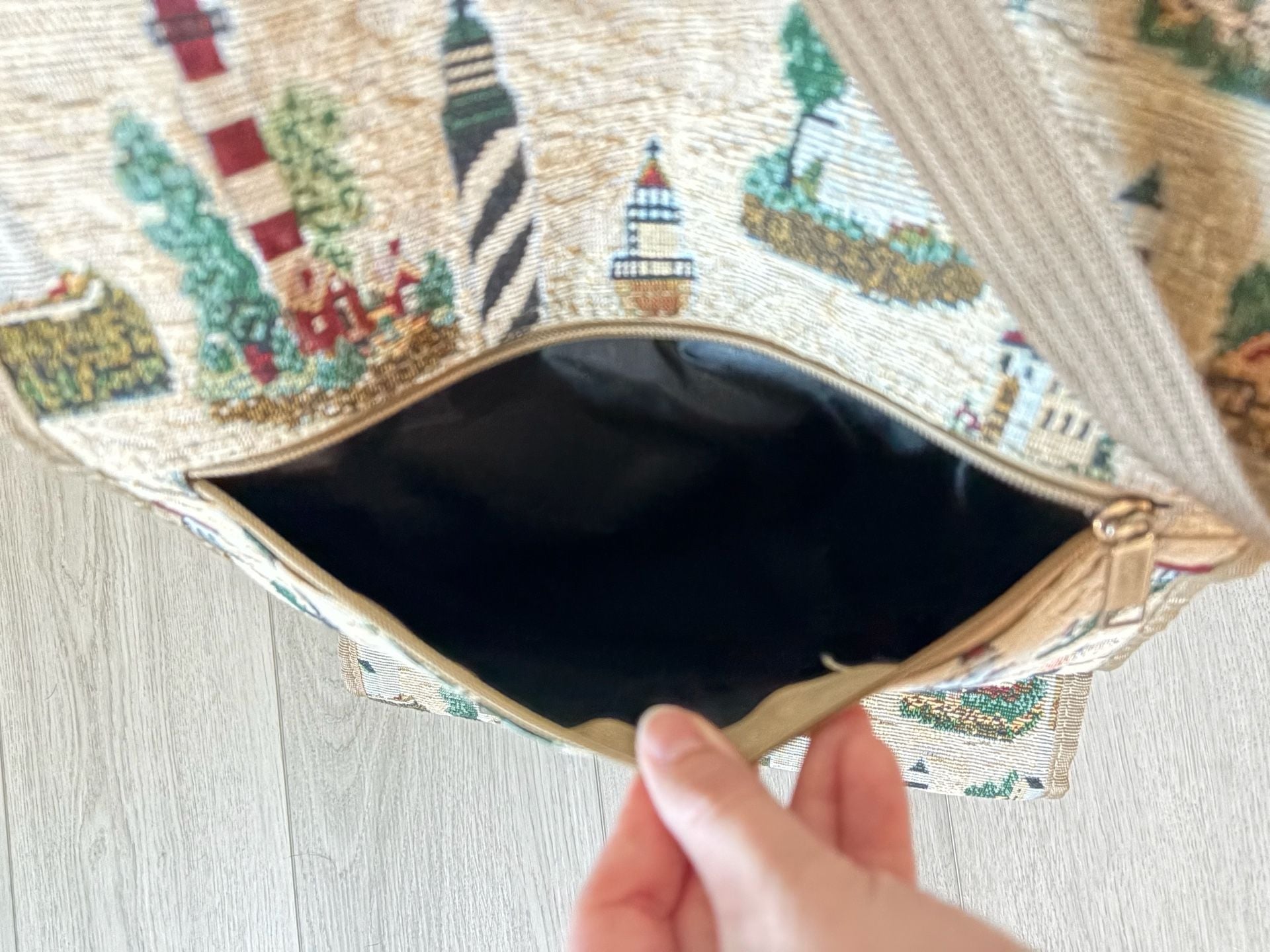 Jade Light House Tapesty Travel Bag 5