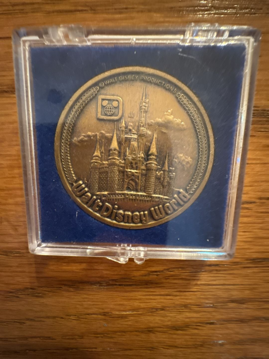 Vintage Walt Disney World Bronze Medallion Castle and Park Lands Coin with Original Case 1