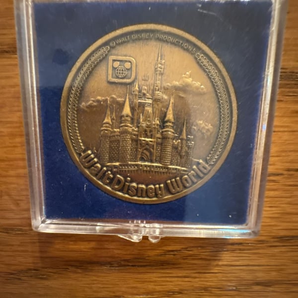 Vintage Walt Disney World Bronze Medallion Castle and Park Lands Coin with Original Case