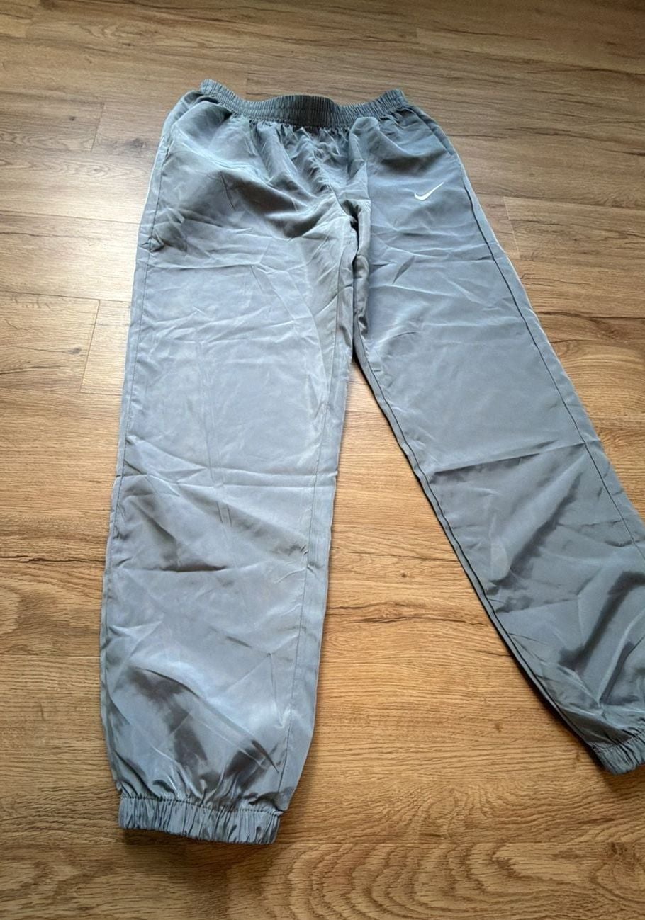 Nike Vintage Nylon Track Pants Grey Elastic Cuffs Size M 3
