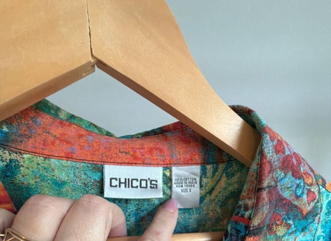 Chico's Multi-Color Abstract Script Print Cotton Long Sleeve Button-Up Shirt Size 3 3