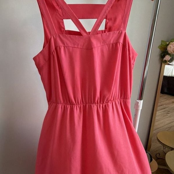 Gianni Bini Sleeveless A-Line Dress Pink Size M Asymmetrical Hem Keyhole Back