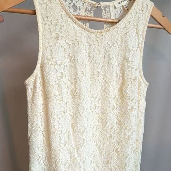 Monteau Los Angeles Cream Lace Dress Size S