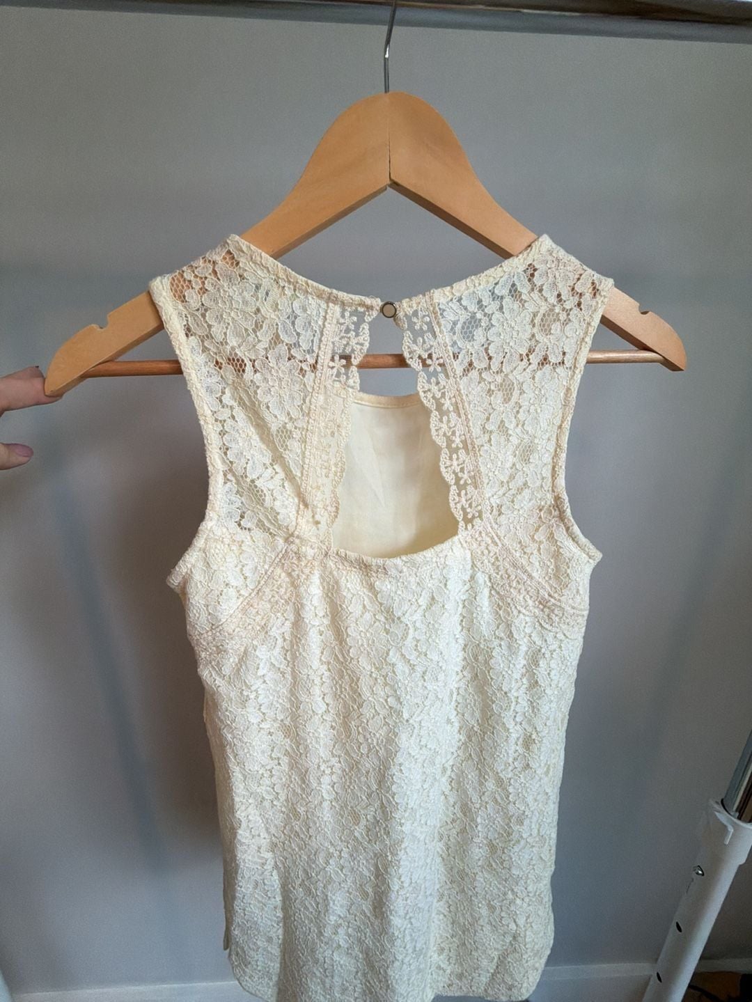 Monteau Los Angeles Cream Lace Dress Size S 4