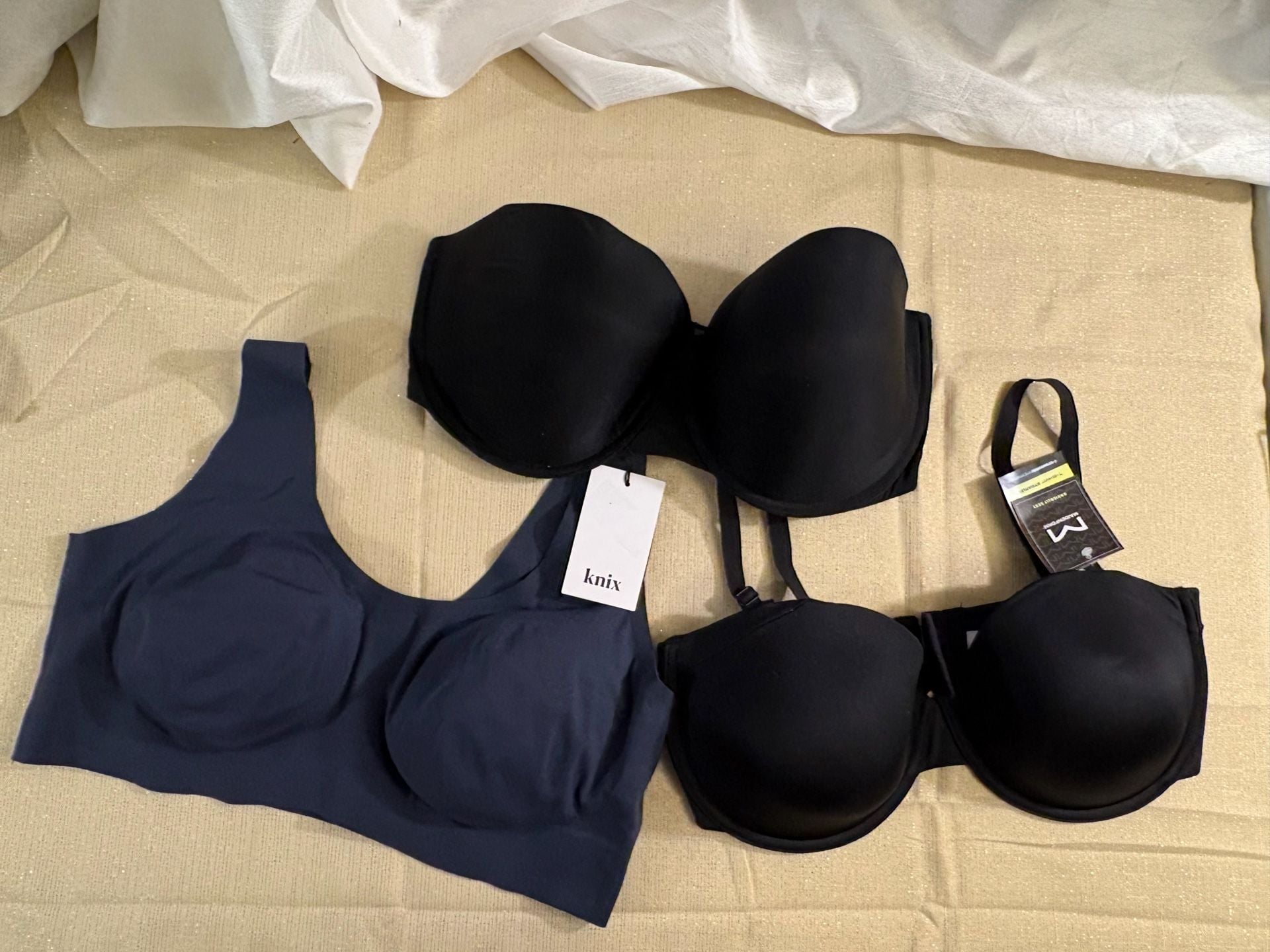 Lot of three bras. Knix , Victoria’s Secret, and maiden form. 1