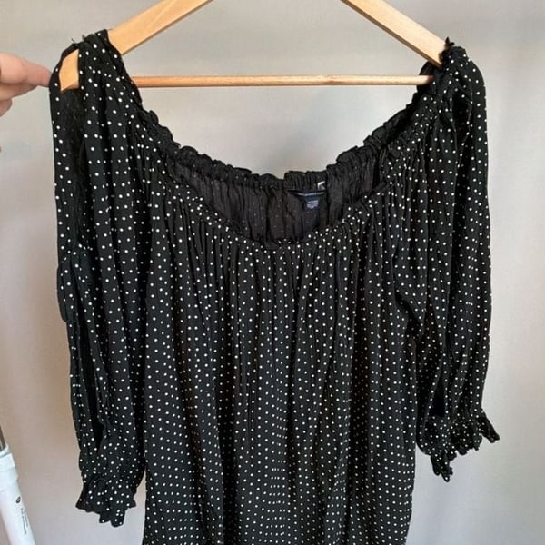 American Eagle Black Polka Dot Off-The-Shoulder Split Sleeve Blouse