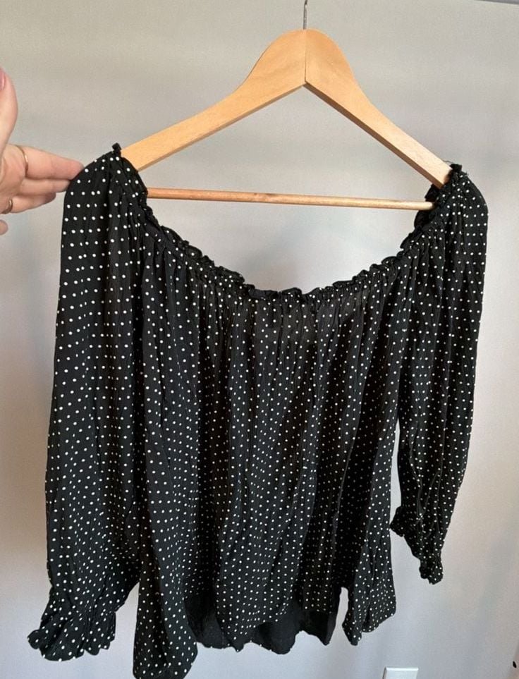 American Eagle Black Polka Dot Off-The-Shoulder Split Sleeve Blouse 6