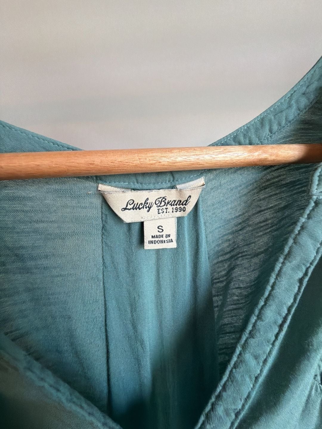 Lucky Brand Green Sleeveless Button Front Tank Top with Pocket Size S 3