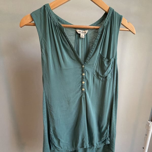 Lucky Brand Green Sleeveless Button Front Tank Top with Pocket Size S