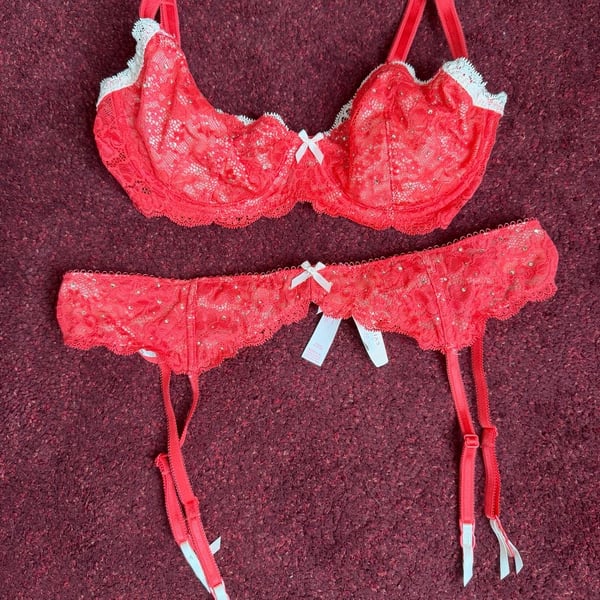 Victoria's Secret Dream Angels Unlined Demi Bra and Garter Belt Set Coral Red Lace Crystal