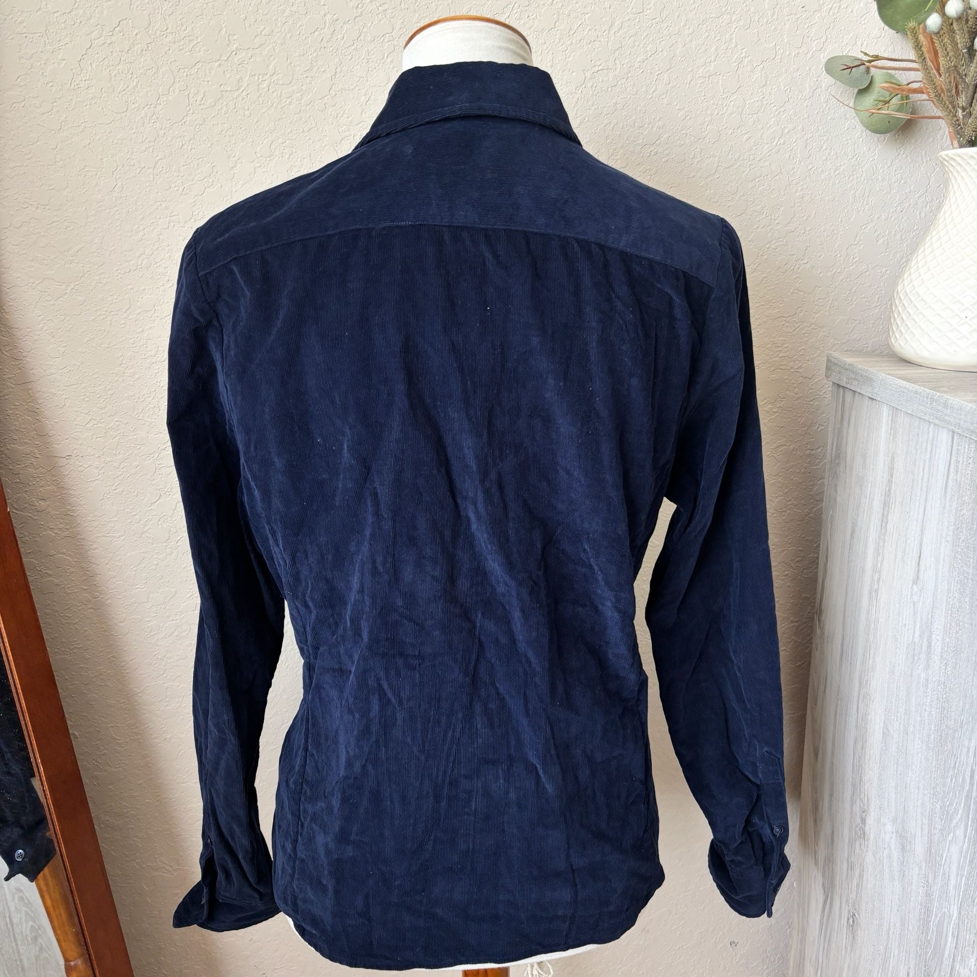 Facconable Women's Navy Blue Corduroy Long Sleeve Button-Up Shirt, Size M. 3