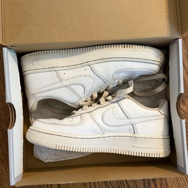 Nike Air Force 1 LE GS White Triple White DH2920-111 Size 4Y