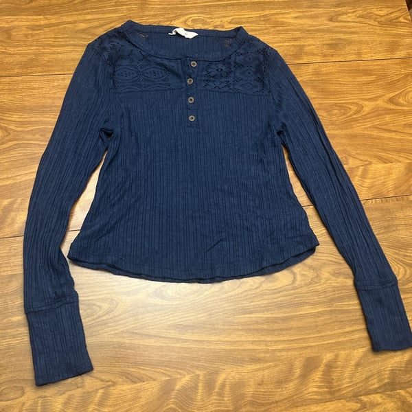Lucky Brand Women's Blue Ribbed Long Sleeve Lace Mix Henley Shirt