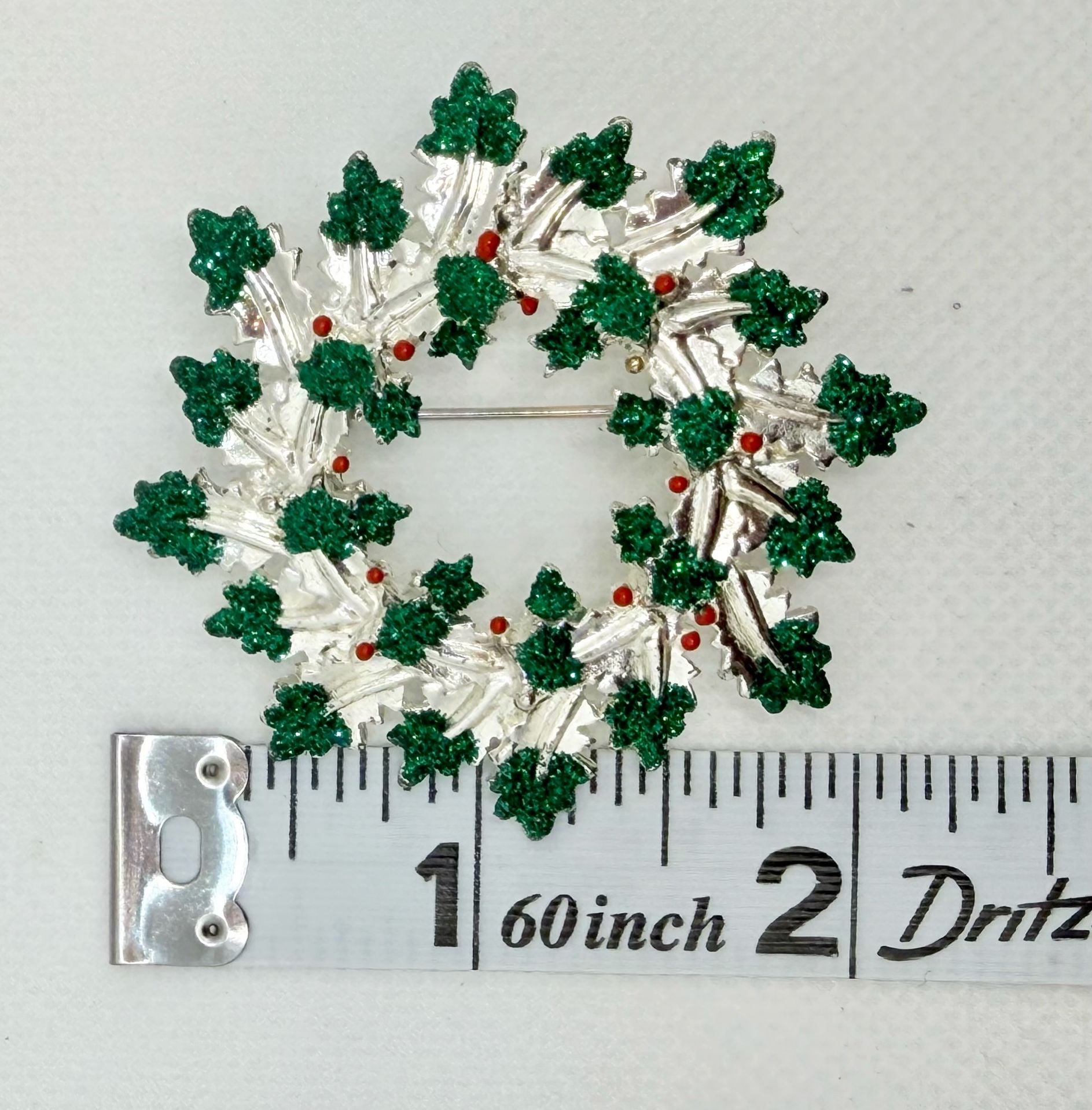 Vintage Danecraft Christmas Green Glitter Wreath Pin Brooch Silver Tone 6