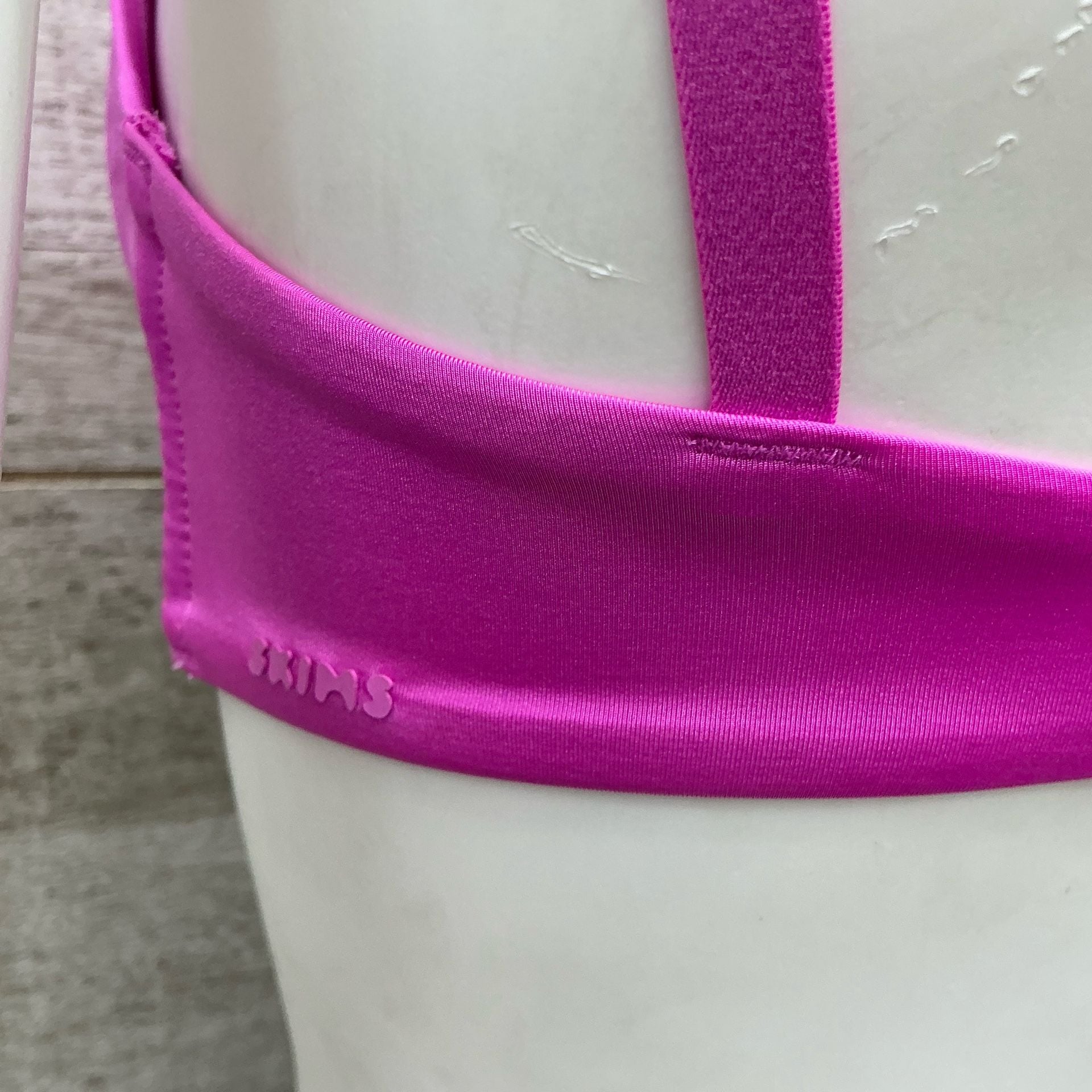 SKIMS Pink Triangle Bralette Size 32C 4