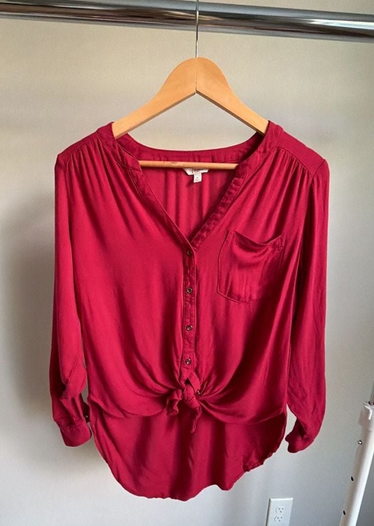 Candie's Women's Medium Burgundy Pink Roll Tab Sleeve V-Neck Tie Front Blouse 2