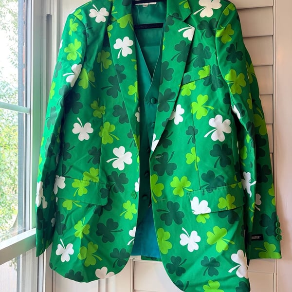 Vesuvio Napoli Shamrock St. Patrick's Day a
Halloween 3-Piece Suit & Tie Set