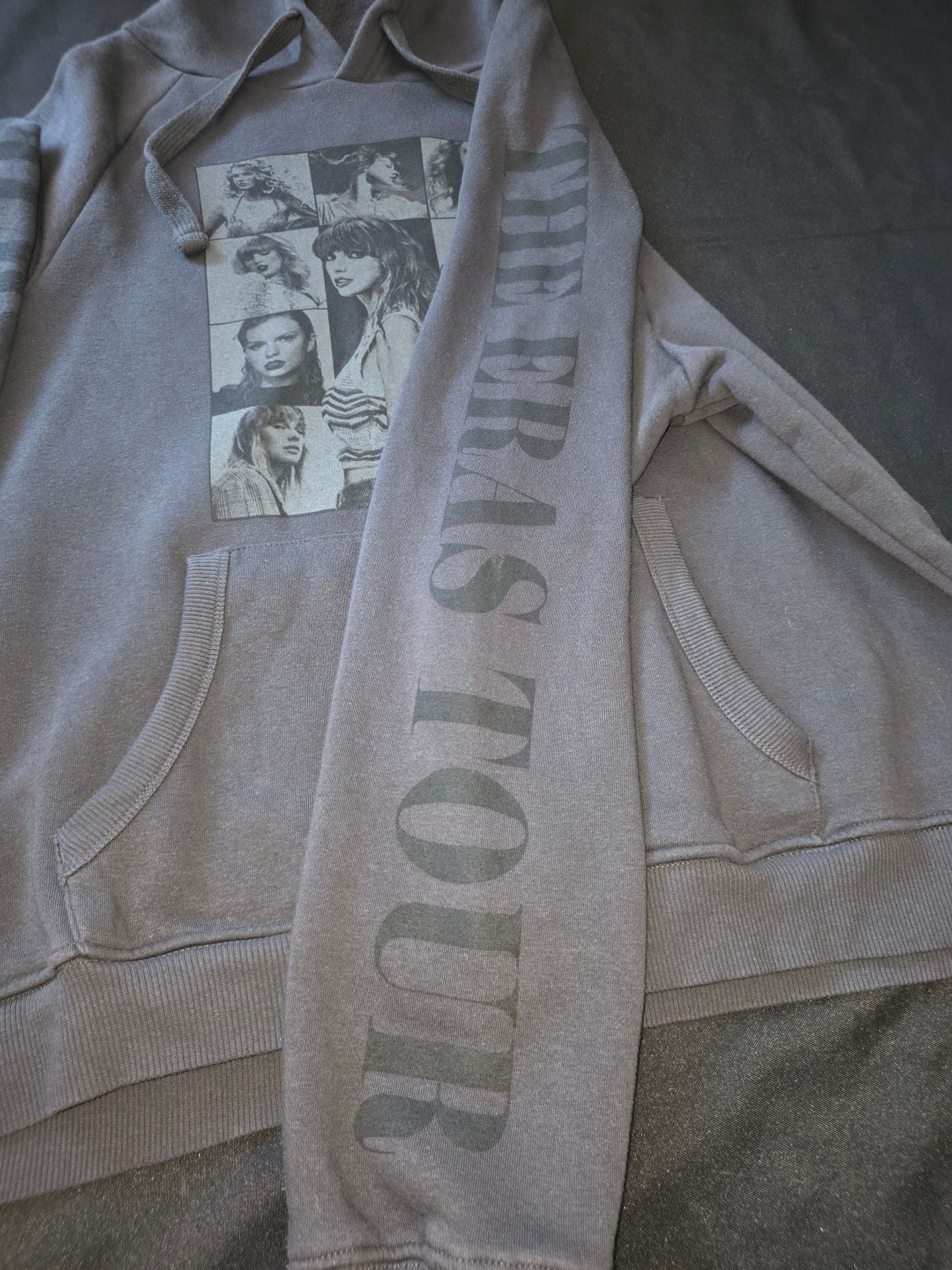 Taylor Swift The Eras Tour Photo Collage Pullover Hoodie Black Size L 3