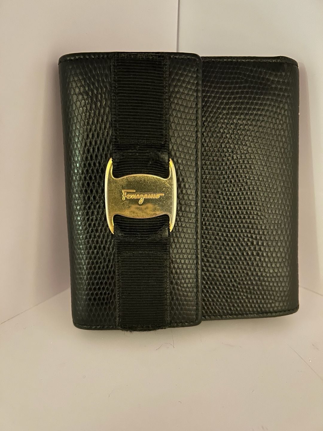 Salvatore Ferragamo Black Textured Leather Wallet With Gancini Clasp 2