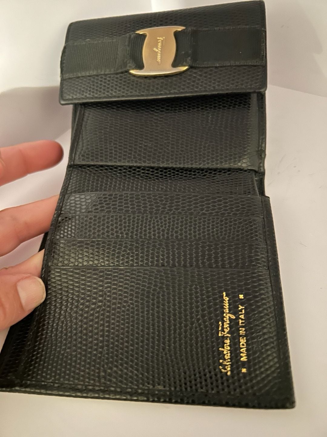 Salvatore Ferragamo Black Textured Leather Wallet With Gancini Clasp 10