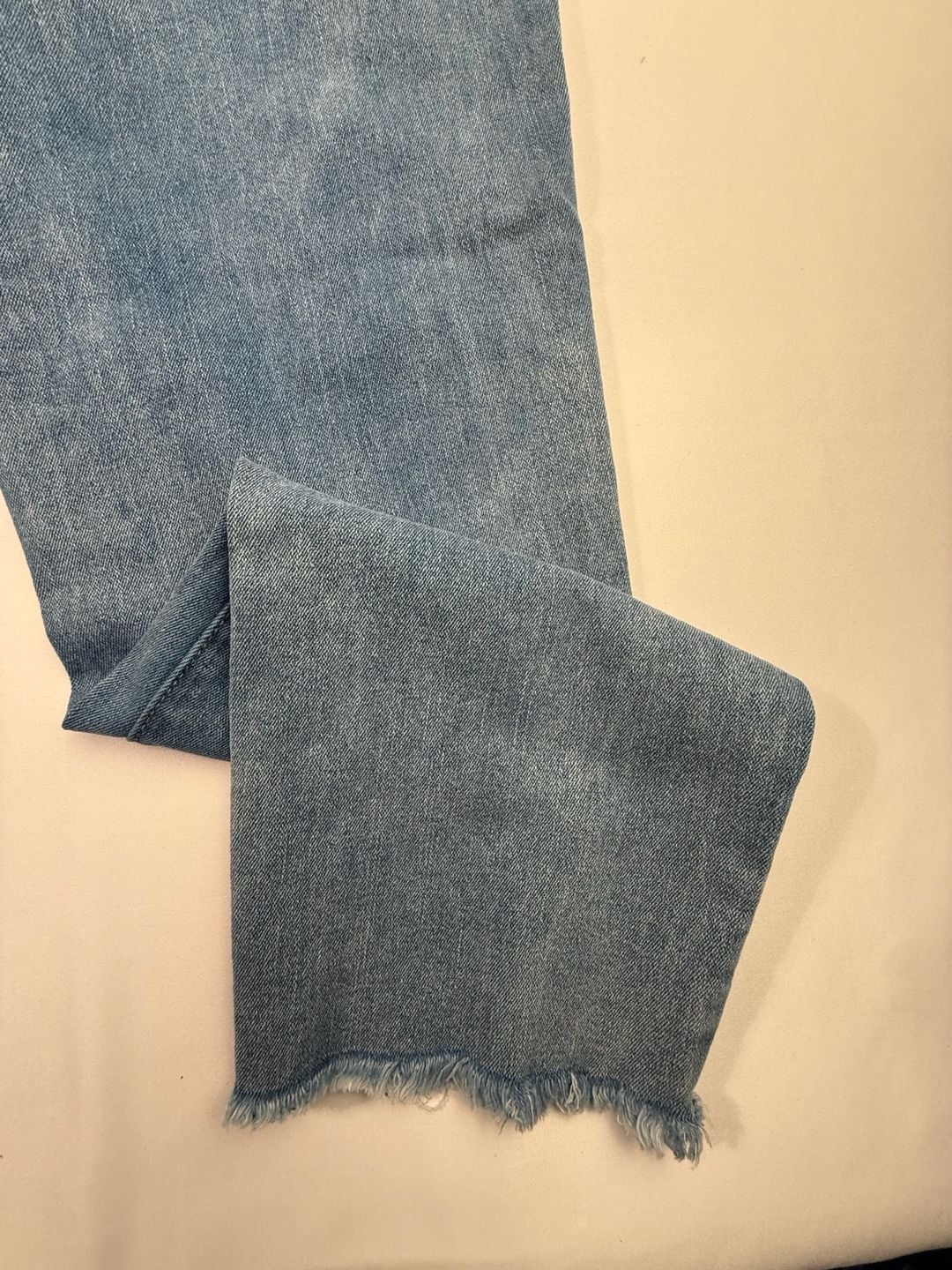 Nicole Miller New York Soho High Rise Ankle Slim Distressed Jeans 7