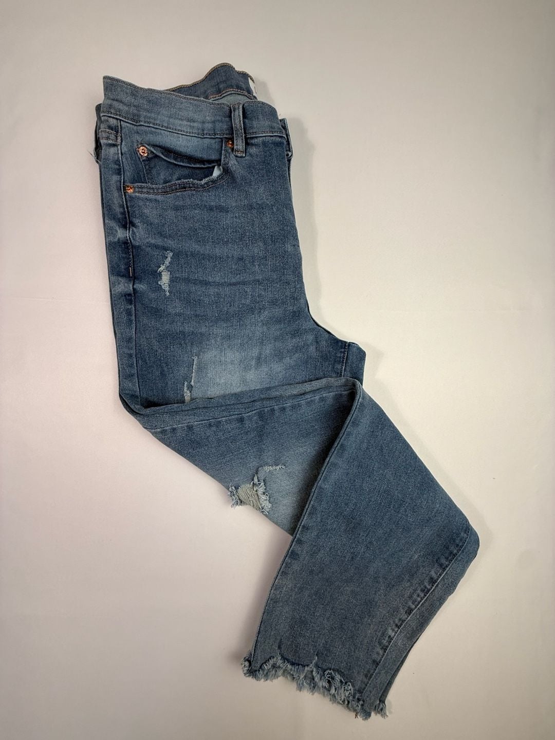 Nicole Miller New York Soho High Rise Ankle Slim Distressed Jeans 8