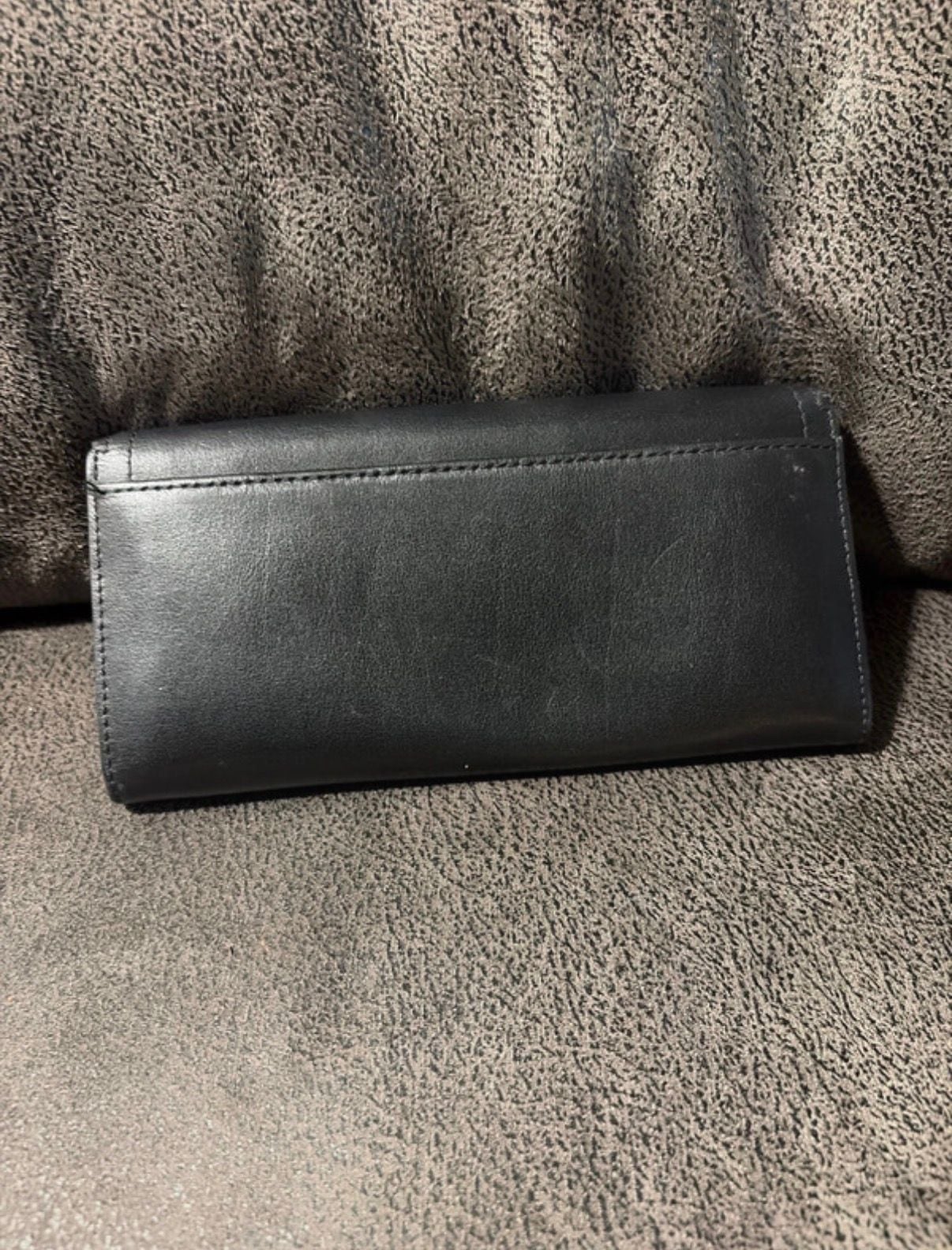 Kate Spade New York Black Leather Scalloped Flap Wallet 4
