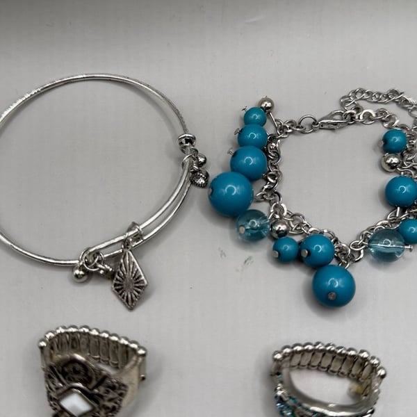 4-Piece Turquoise & Silver Boho Jewelry Bundle – Bracelets & Rings