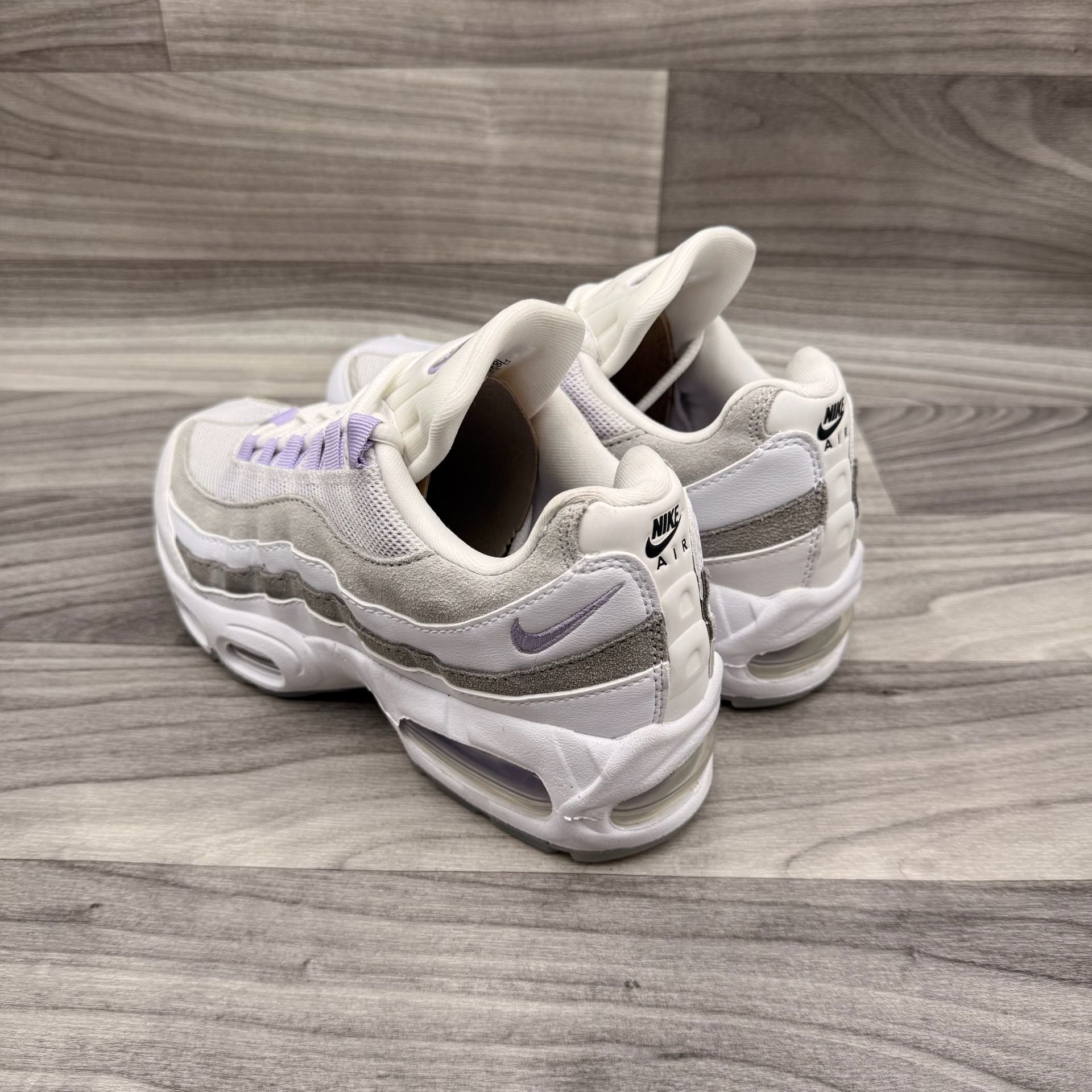 Nike Air Max 95 Big Bubble Hydrangeas NWOT Women's Sneakers 9