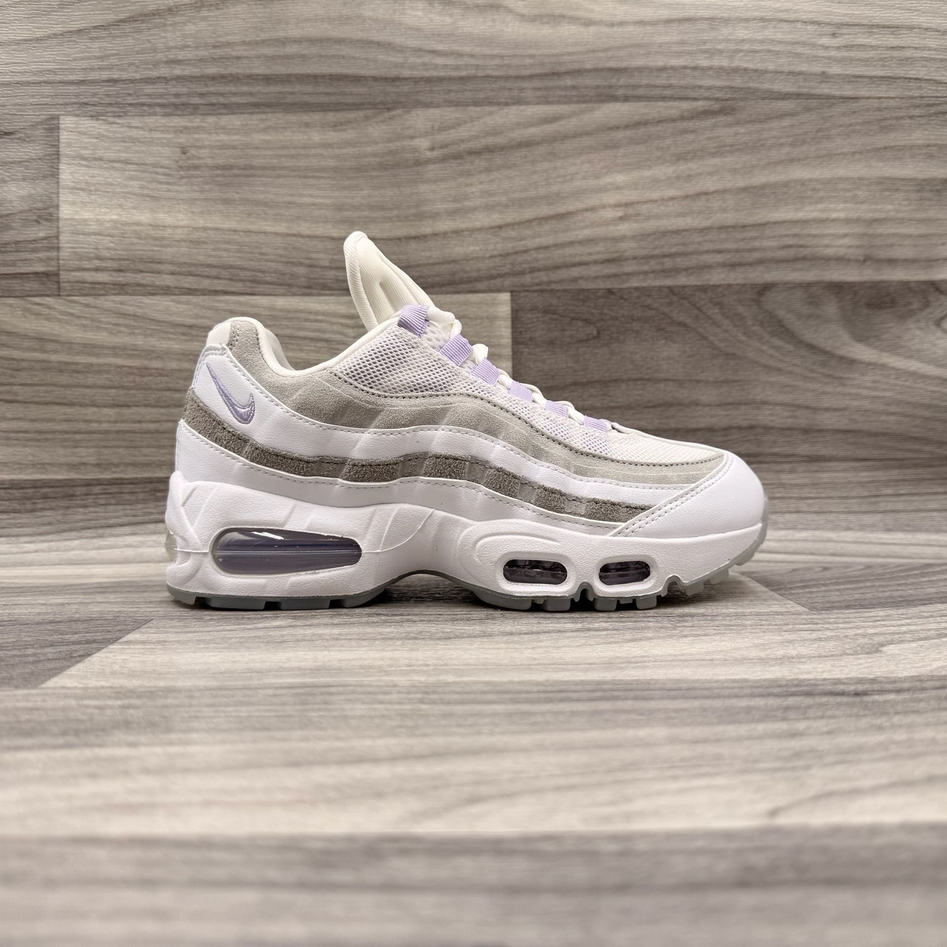 Nike Air Max 95 Big Bubble Hydrangeas NWOT Women's Sneakers 17