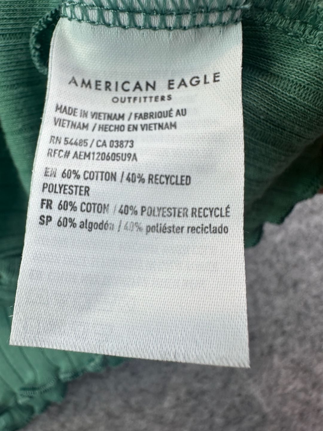 Y2K inspired American Eagle Green Ribbed Button Front Top | Lettuce Hem | Size M 6