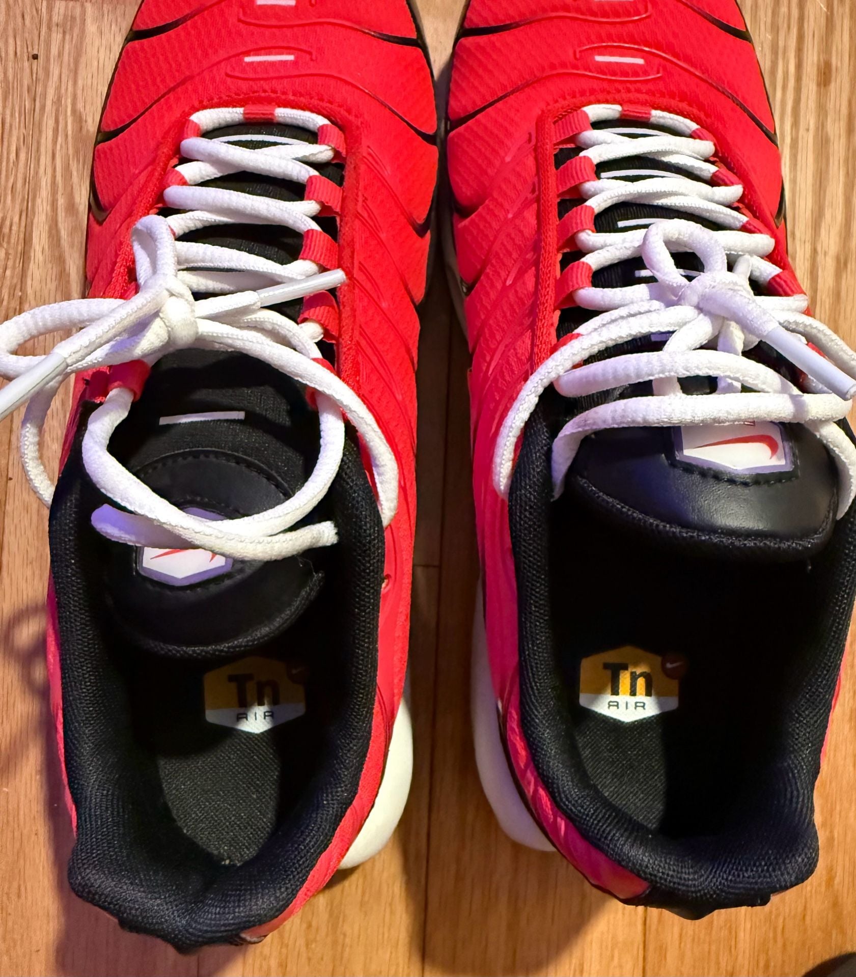 Nike Air Max Plus Siren Red Black White DJ5138-600 Men's Size 10.5 3