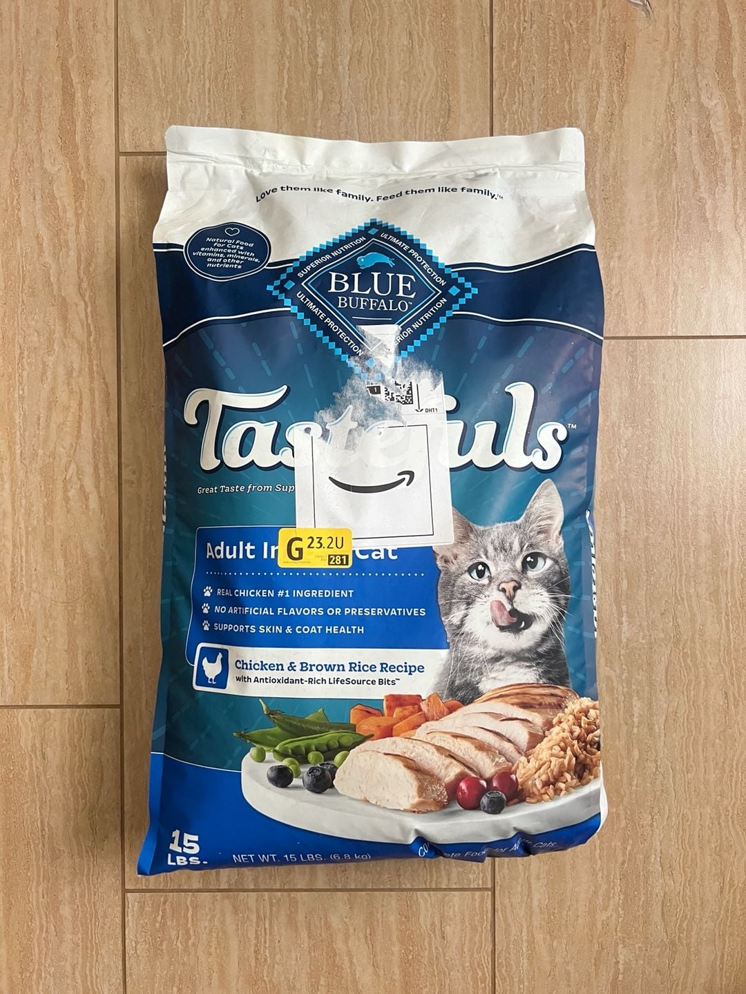 Blue Buffalo Tastefuls Chicken and Brown Rice Recipe Adult Dry Cat Food, 15 lb 1