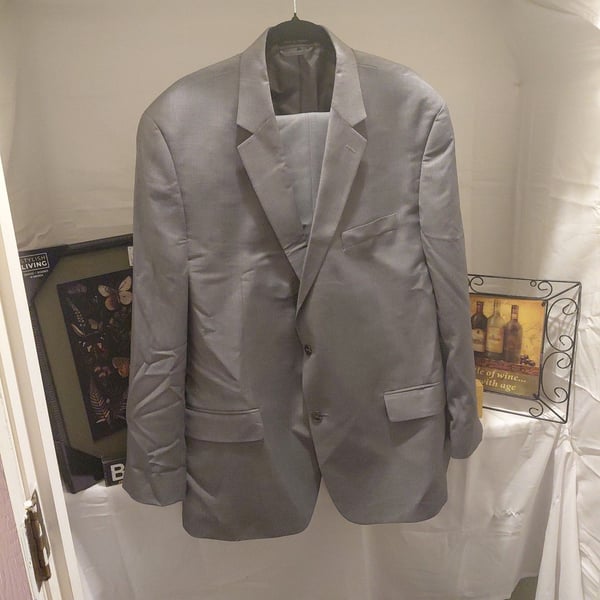 Andrew Fezza Gray Two-Piece Suit Jacket and Pants Size 38R 32W