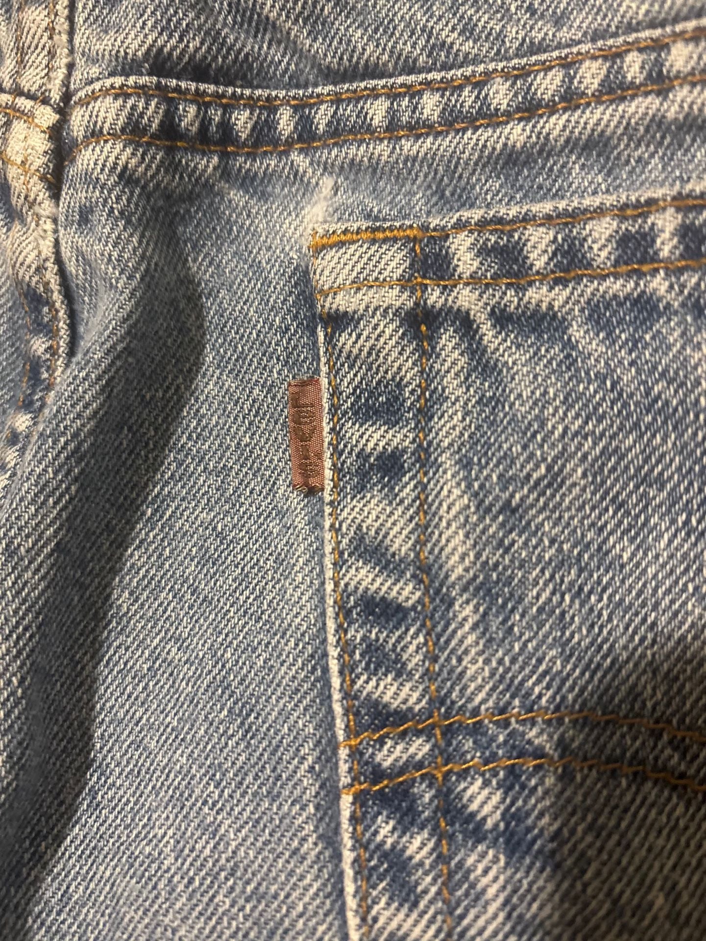 Vintage Levi’s 540 Denim Jeans Mens 42x34 Light Wash Straight Leg USA Brown Tab 10