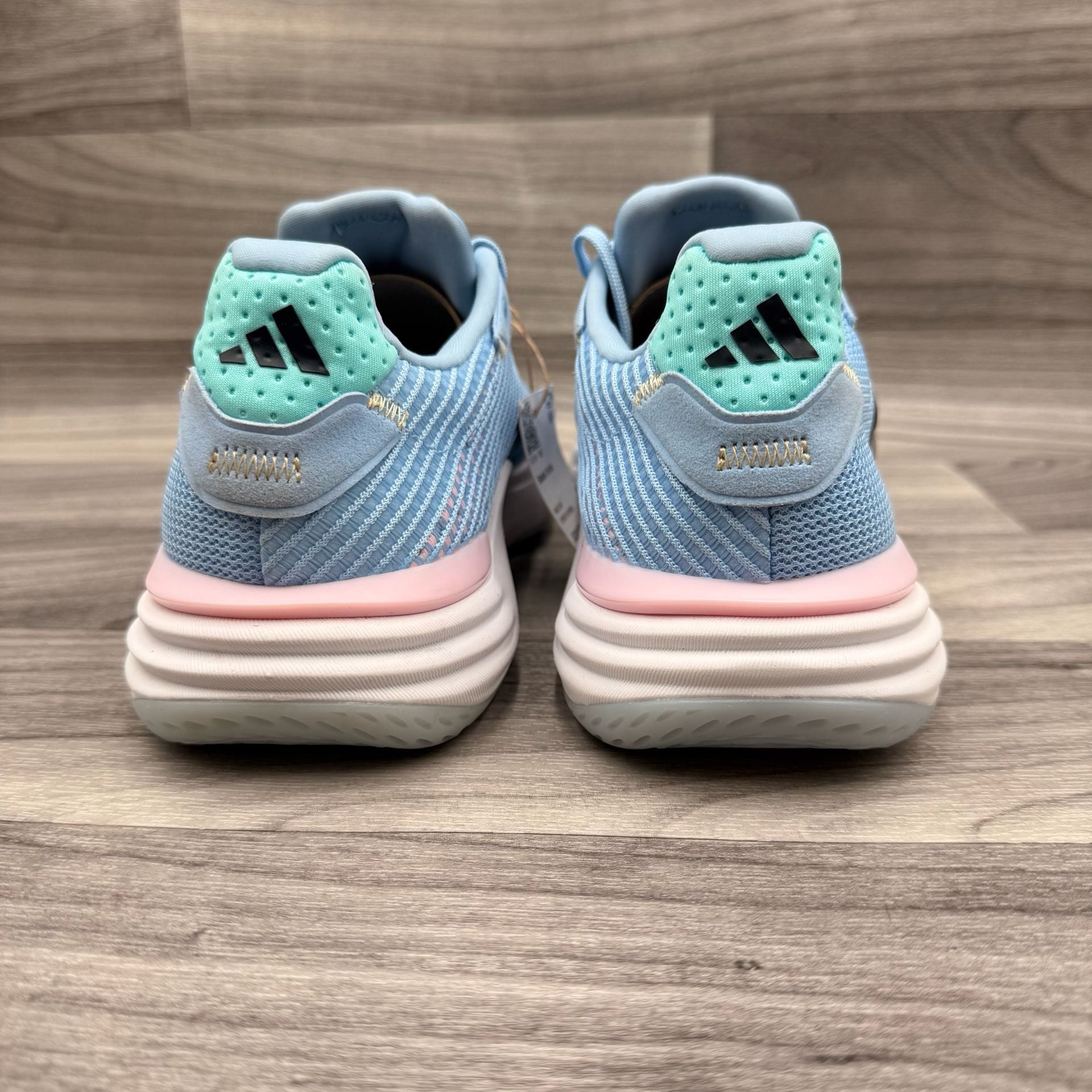 Adidas Stabil 16 Shoes Women, Glow Blue/Shadow Navy/Core Black NWOT 11