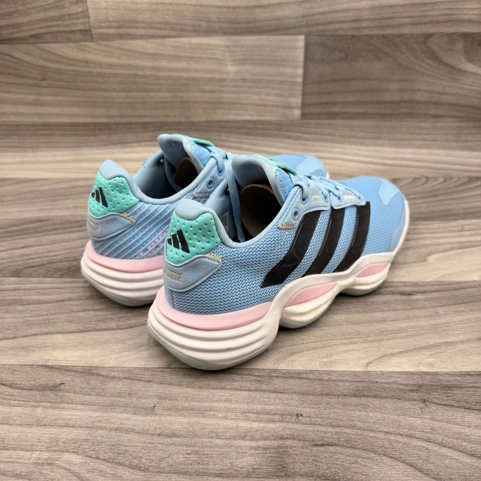 Adidas Stabil 16 Shoes Women, Glow Blue/Shadow Navy/Core Black NWOT 12