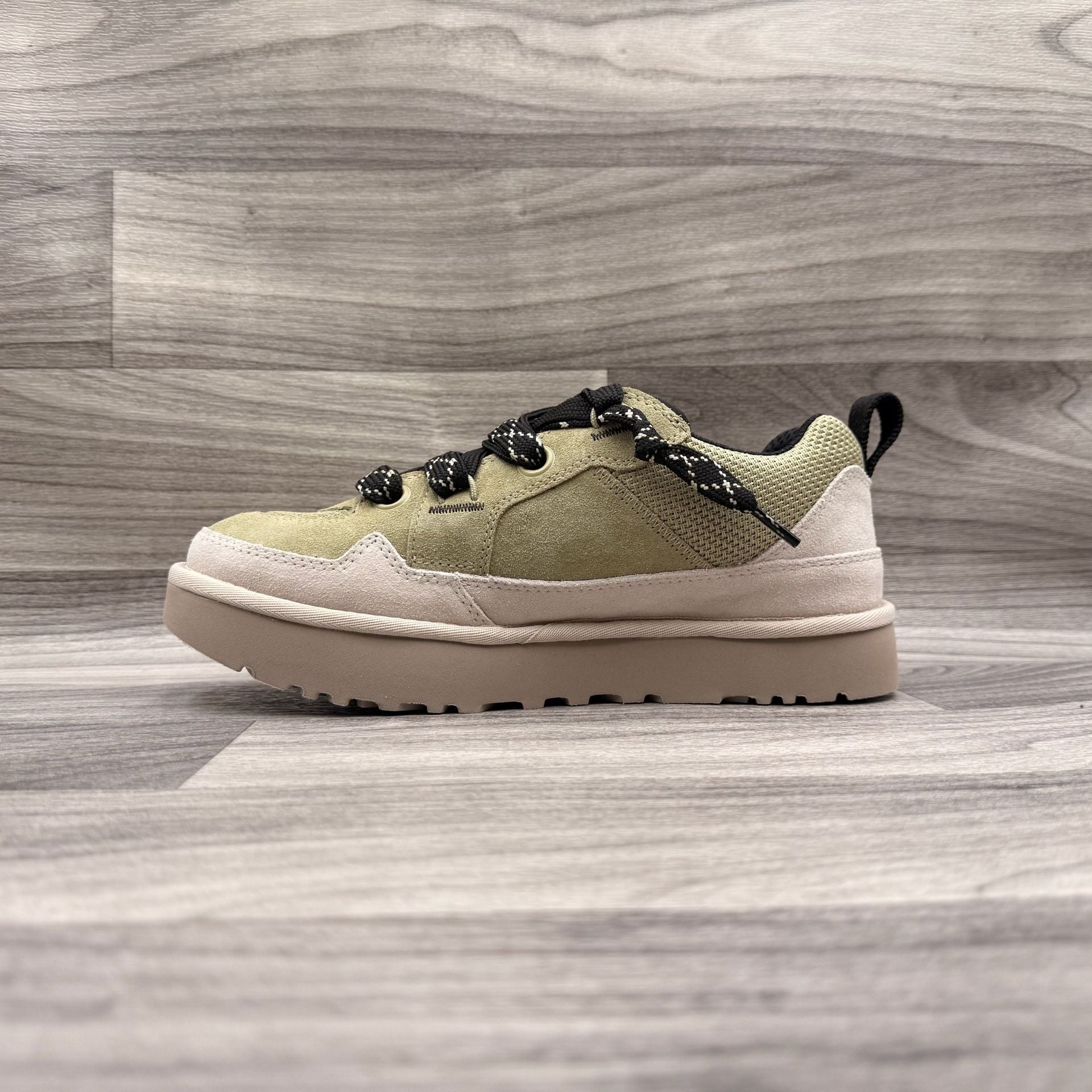 UGG Men's Lo Lowmel Fashion Sneakers NWOT 1169493-MTY Muted Brass / Putty 10