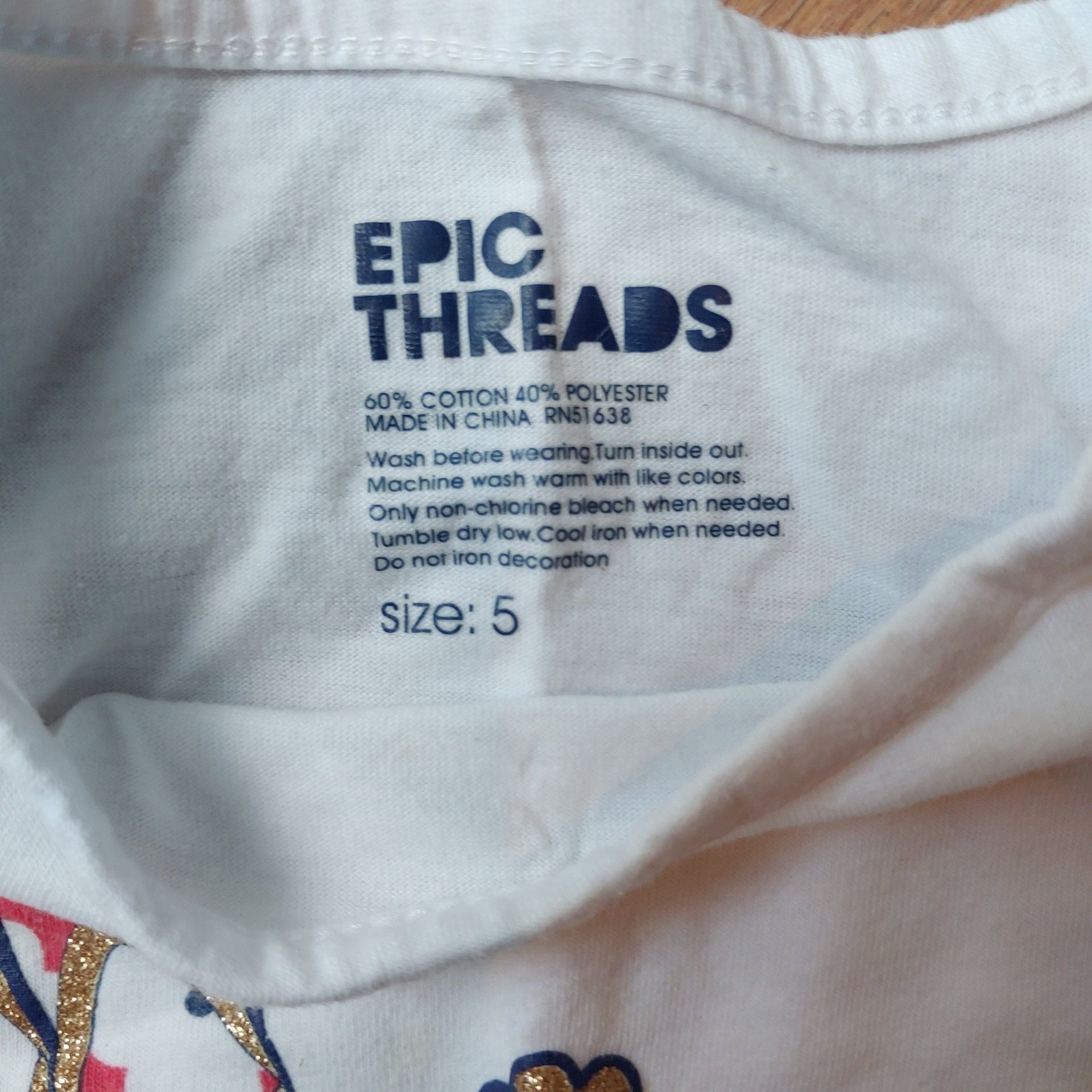Epic Threads White Vacay Ready Graphic Short Sleeve T-Shirt Size 5 5