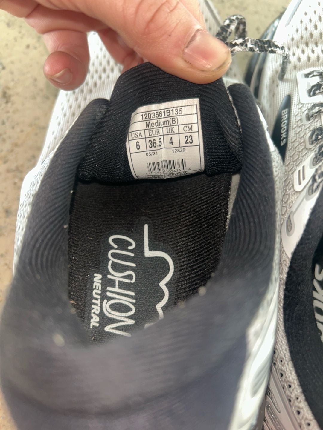 Brooks Ghost 14 Running Shoes, Size 6, White/Black, Camo Pattern, Used with Wear on Soles and Midsole 7