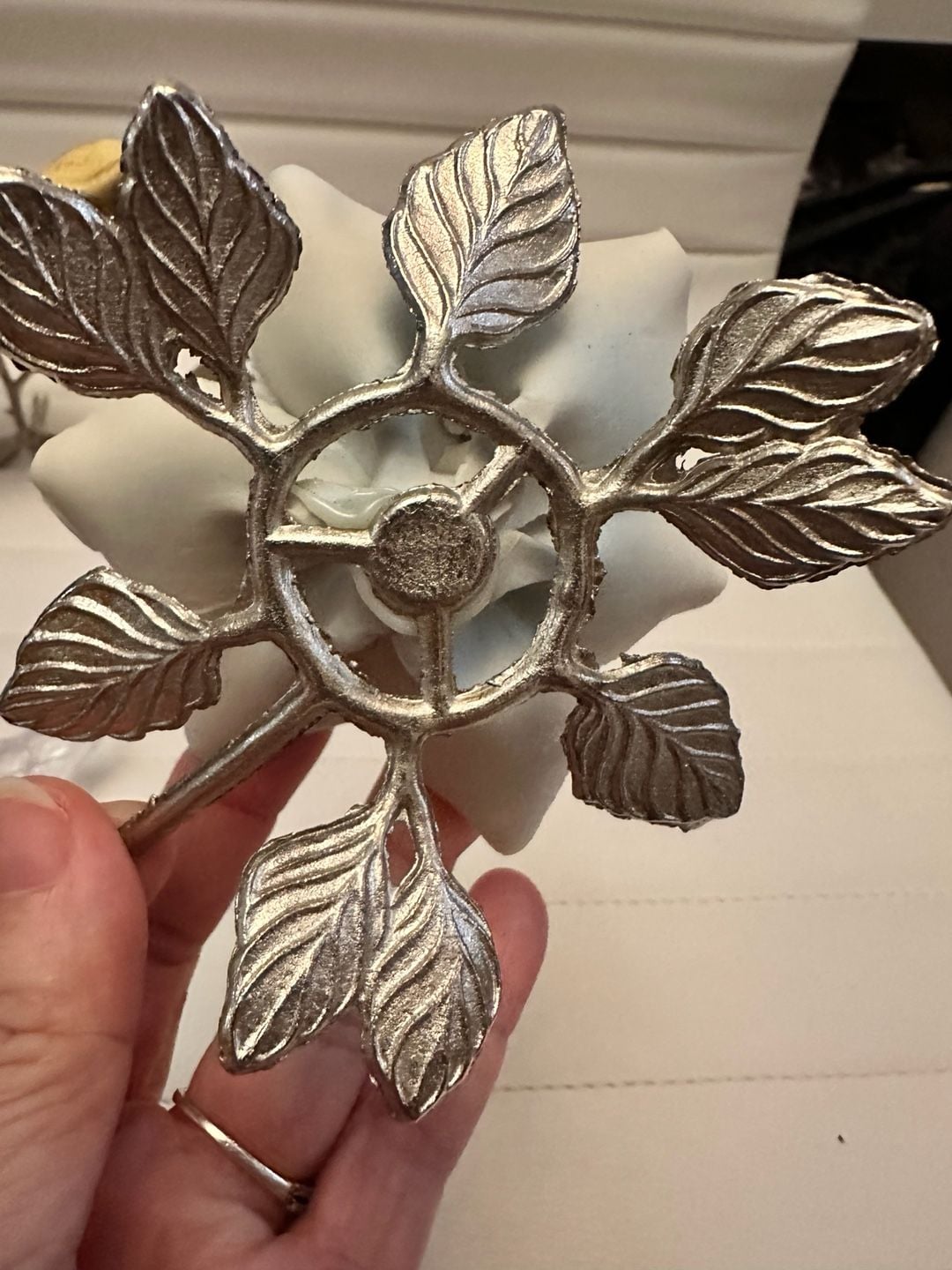 Capodimonte Artistic Castings Italian Porcelain Flower Silver Tone Metal Leaves 3