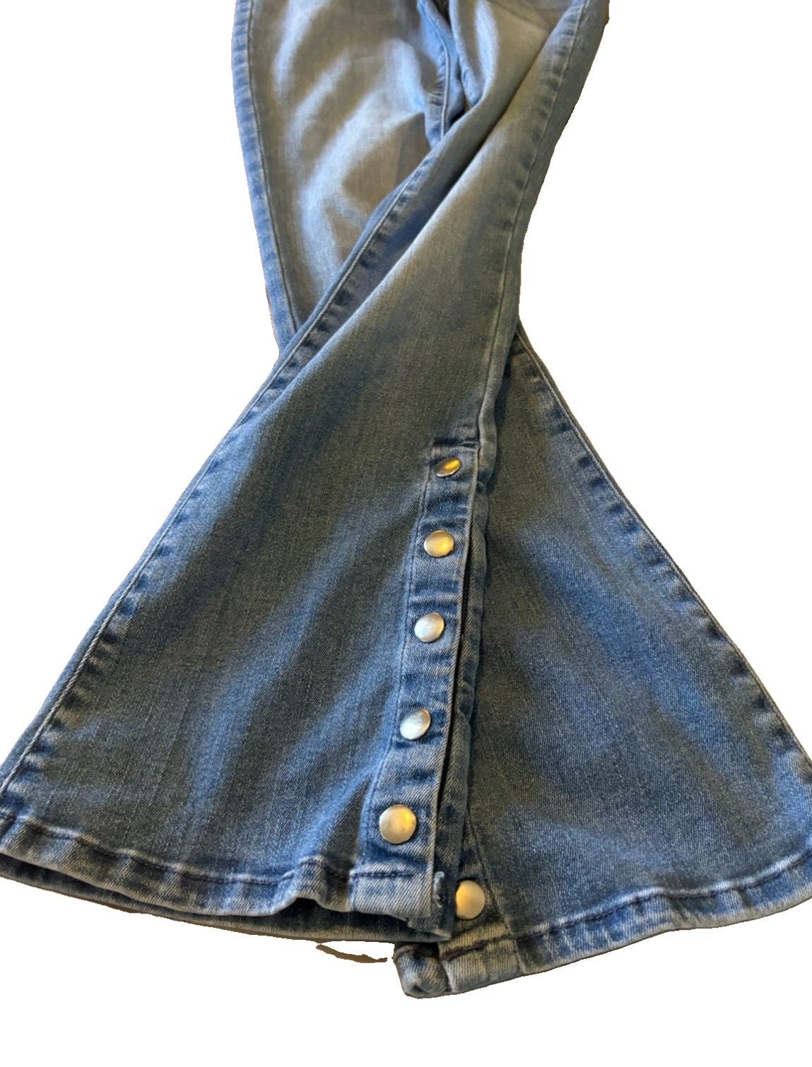 GUESS Beatrix High Rise Bootcut Jeans Light Wash Snap Button Hem Size 26 ECU 6